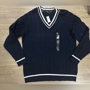 Banana Republic women’s size M navy v neck cable knit sweater NWT